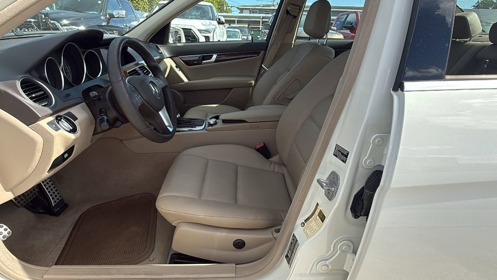 Used 2012 Mercedes-Benz C 250 Sedan image 22