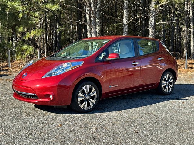 Used 2015 Nissan Leaf SV w/ LED & Quick Charge Package image 3