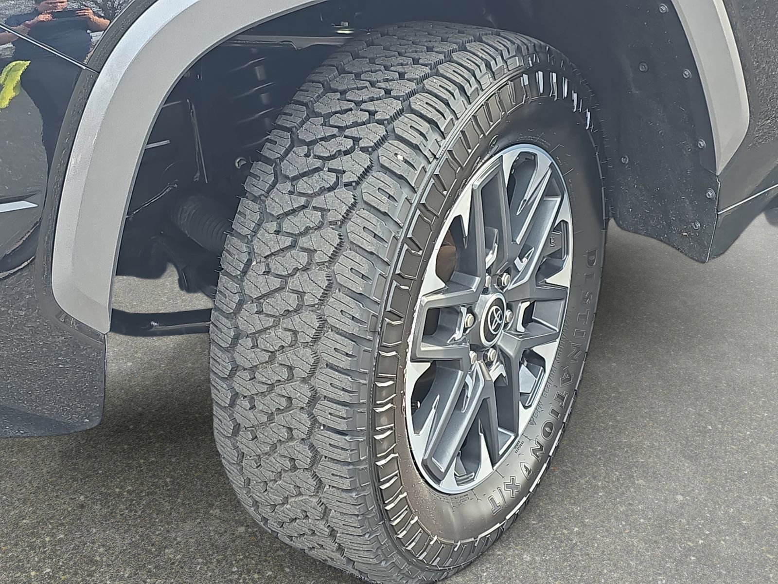 Used 2023 Toyota Tundra Limited image 30