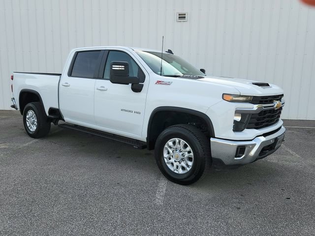 Used 2025 Chevrolet Silverado 2500 LT w/ Safety Package AWD/4WD image 17
