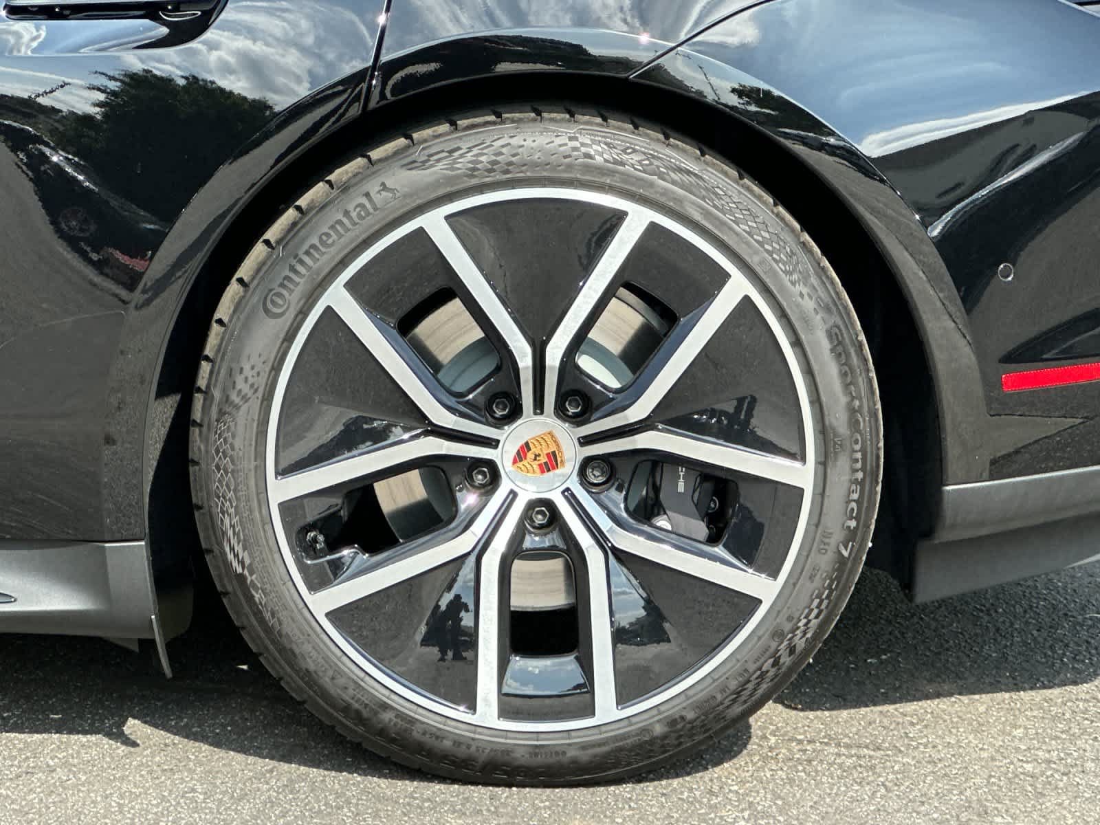 New 2026 Porsche Taycan RWD image 30