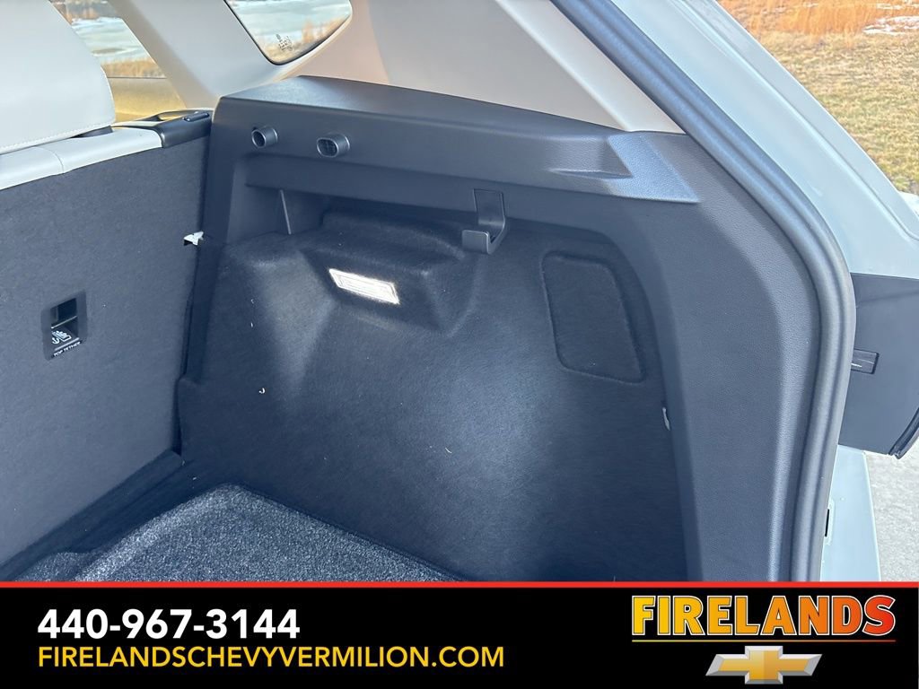 Used 2025 Volkswagen Taos SE image 48