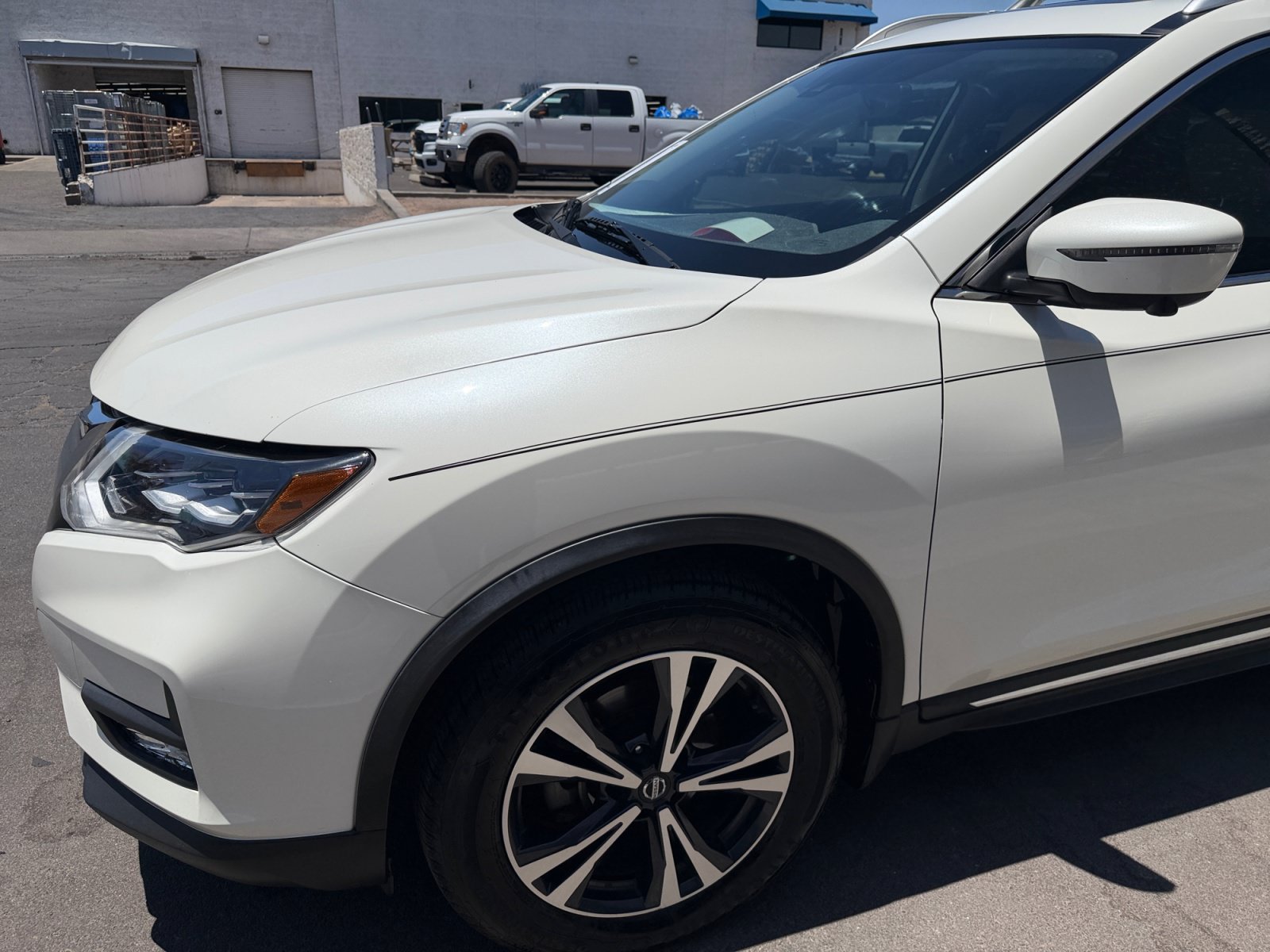 Used 2017 Nissan Rogue SL w/ SL Premium Package FWD image 10