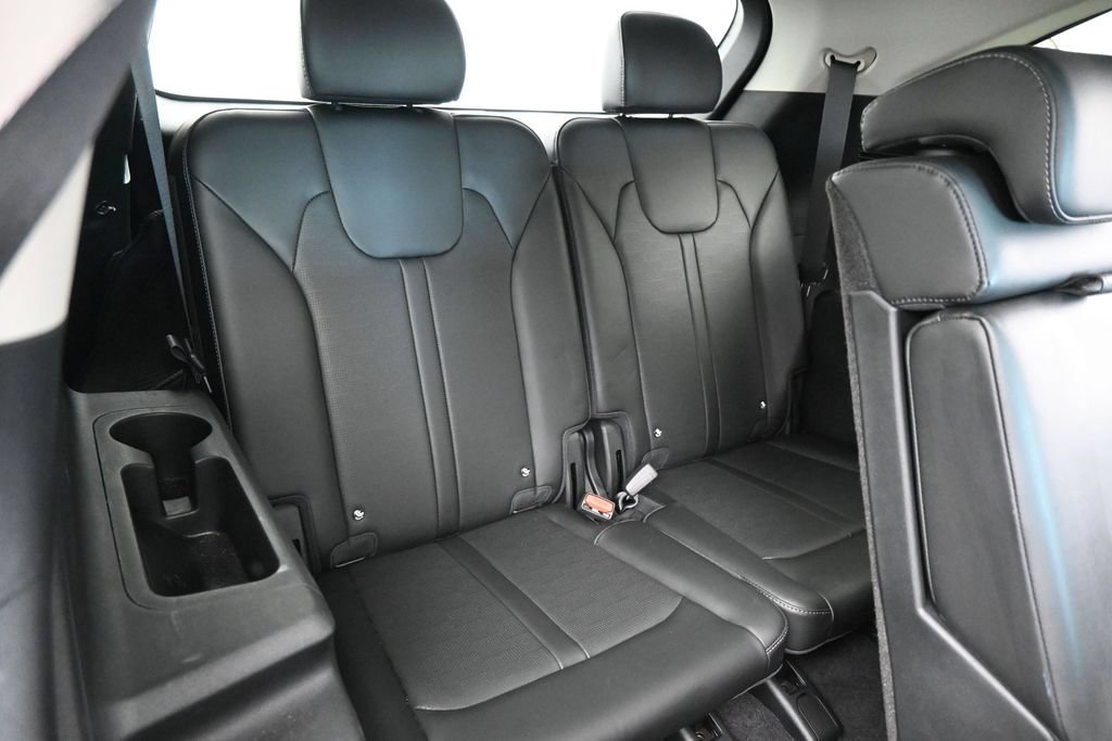 Used 2025 Kia Sorento S w/ Panoramic Sunroof Package FWD image 37