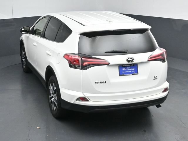Used 2018 Toyota RAV4 LE w/ All Weather Liner Package AWD/4WD image 47