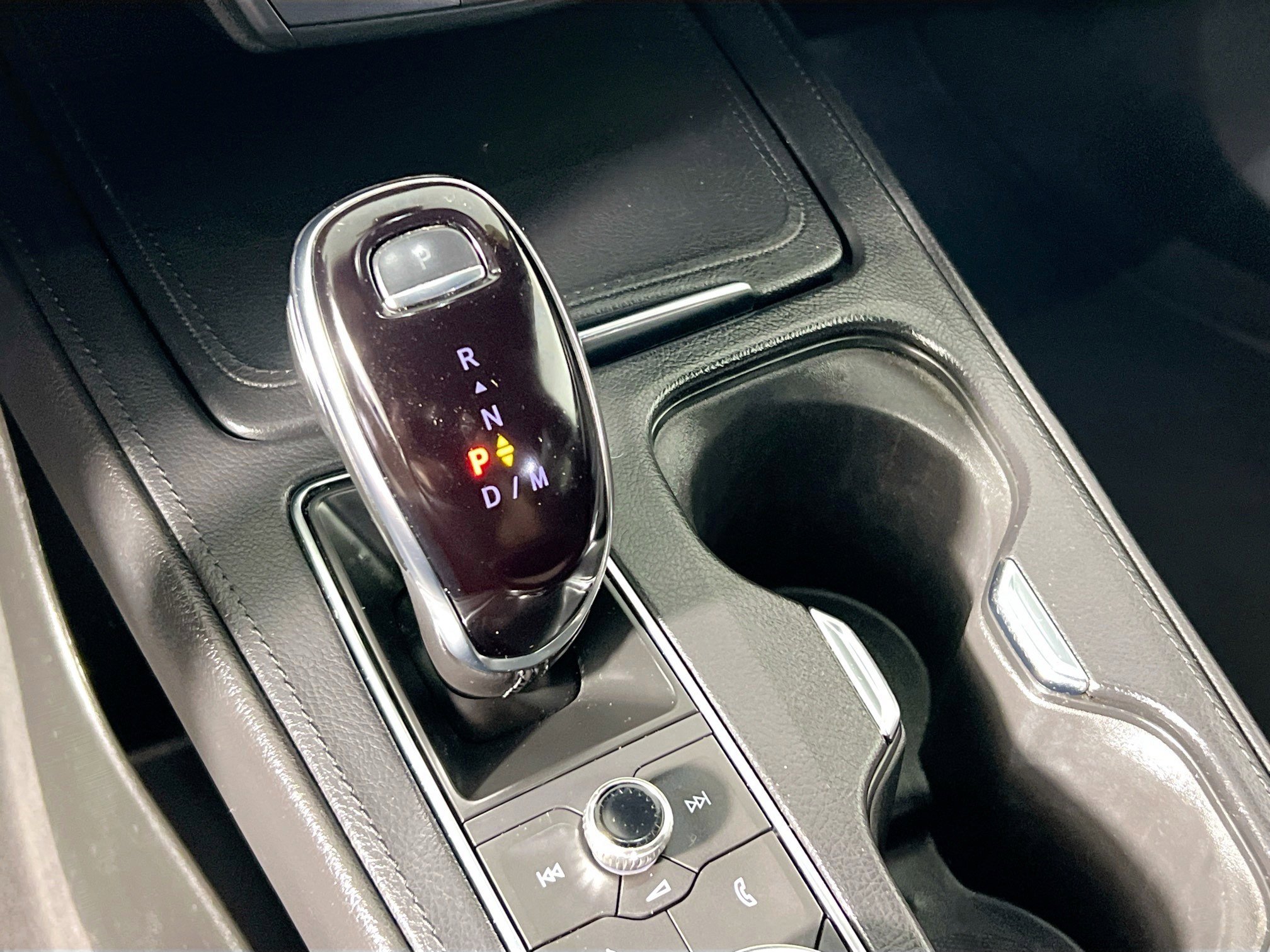 Used 2023 Cadillac XT4 Premium Luxury FWD image 25