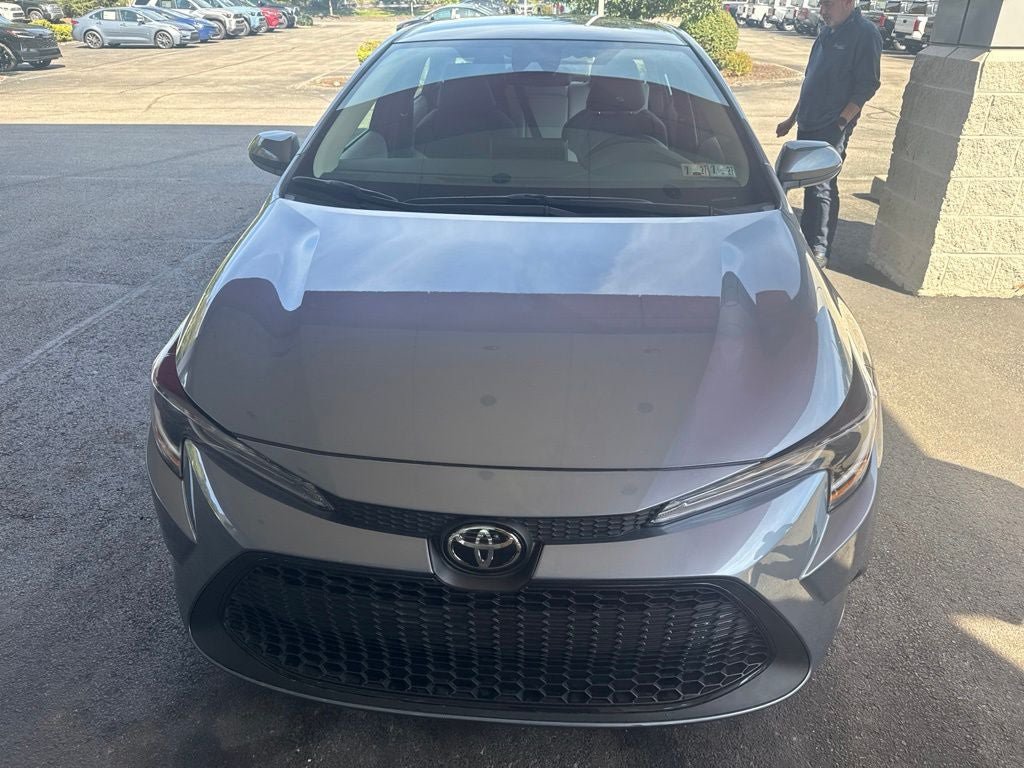 Used 2021 Toyota Corolla LE w/ LE Convenience Package FWD image 1