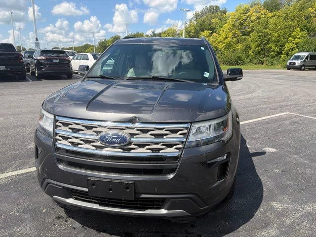 Used 2018 Ford Explorer XLT w/ Equipment Group 202A AWD/4WD image 6