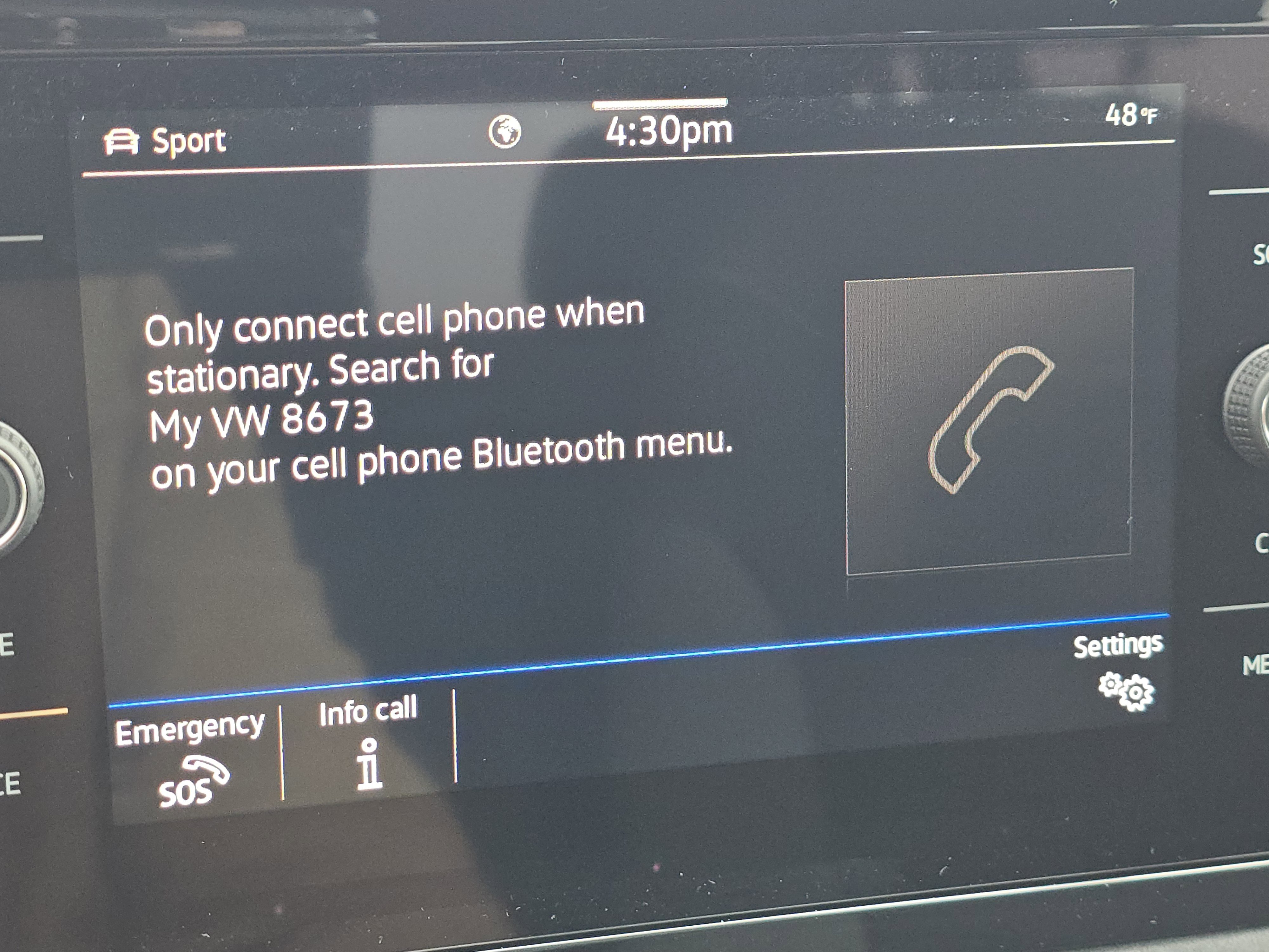 New 2025 Volkswagen Taos SE image 9
