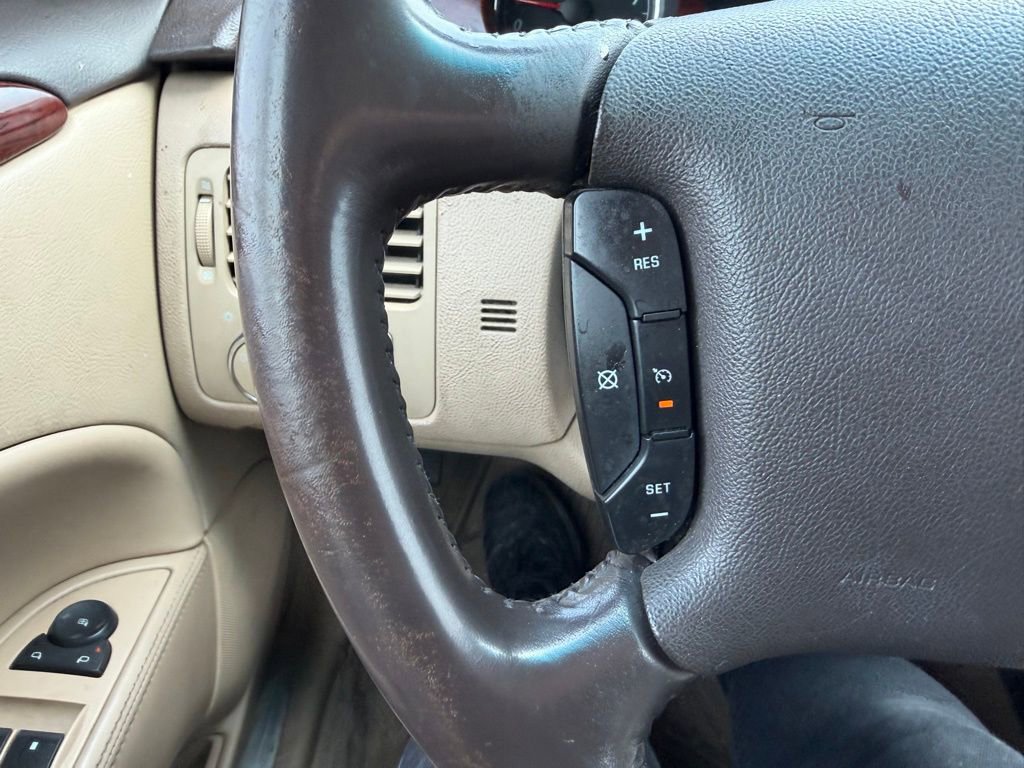 Used 2007 Buick Lucerne CXL FWD image 21