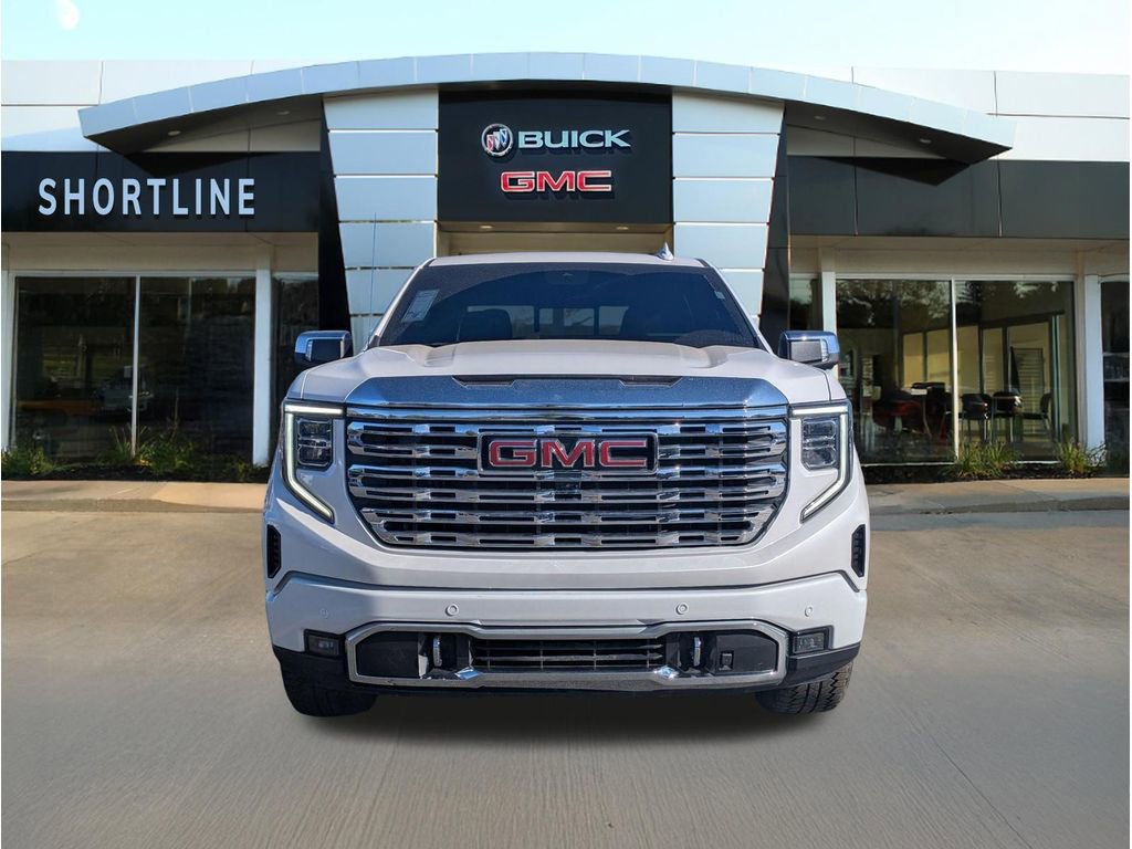 Used 2024 GMC Sierra 1500 Denali w/ Technology Package AWD/4WD image 10
