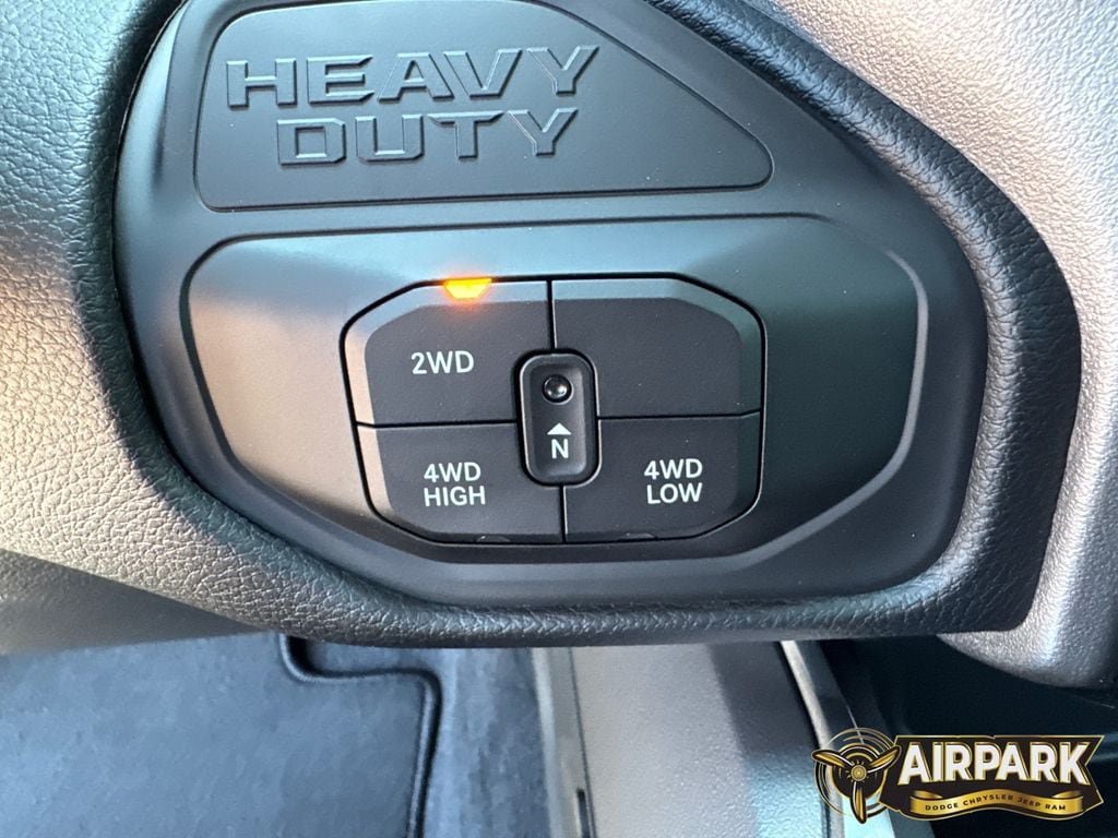 New 2026 RAM 2500 Laramie AWD/4WD image 23
