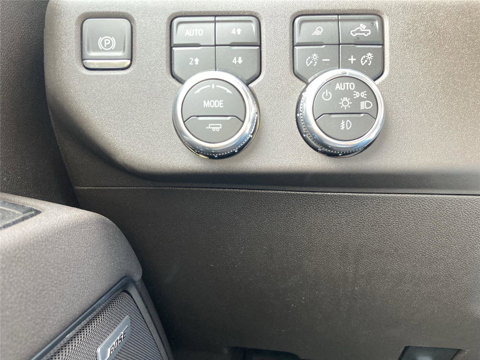 New 2026 GMC Sierra 2500 SLT w/ SLT Premium Package image 27