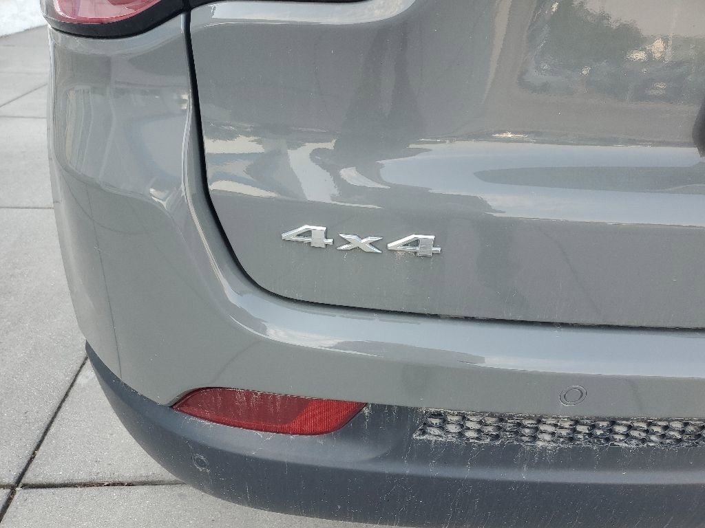 Used 2023 Jeep Compass Limited AWD/4WD image 5