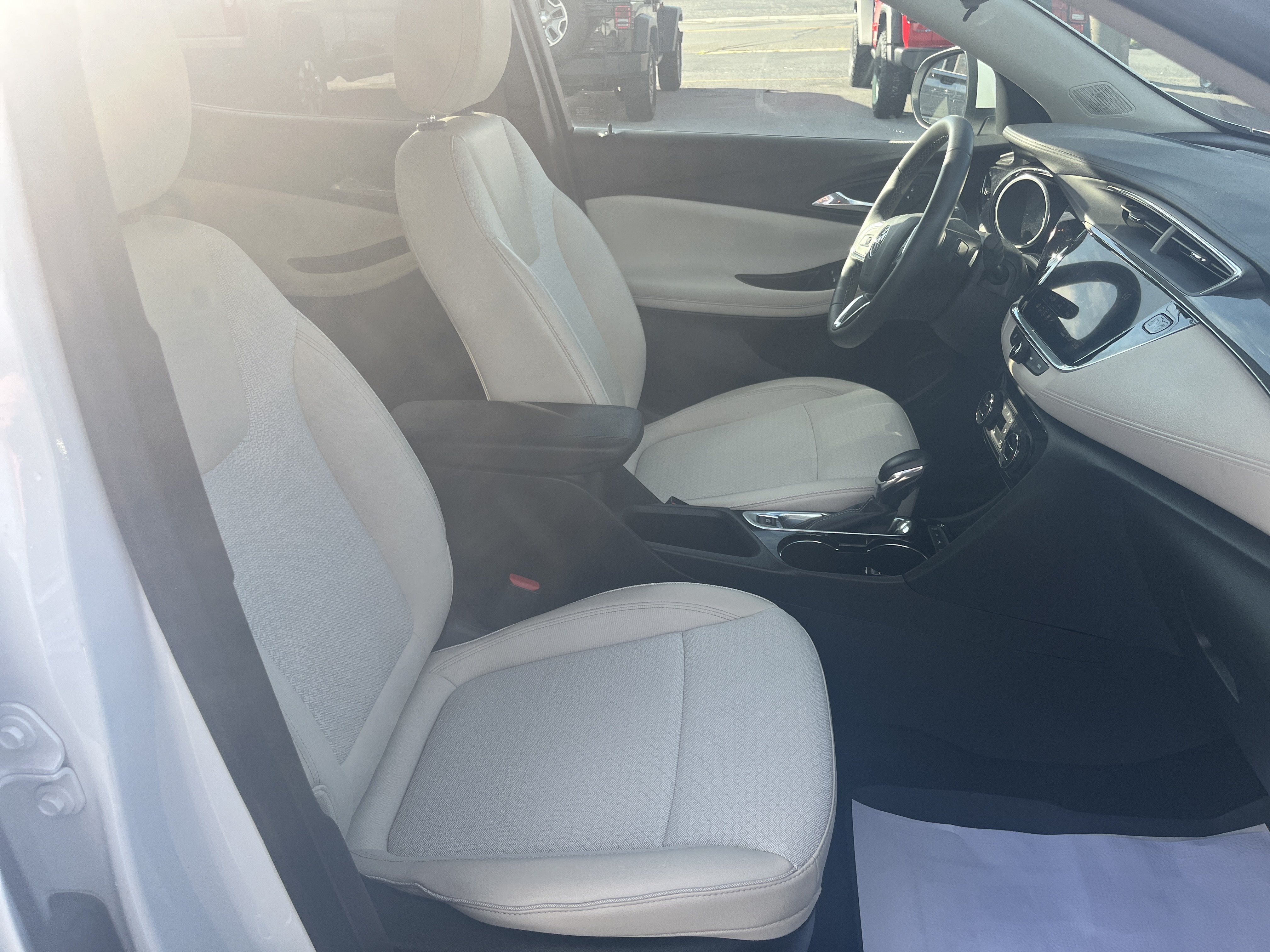 Used 2023 Buick Encore GX Select w/ Safety Package II AWD/4WD image 8