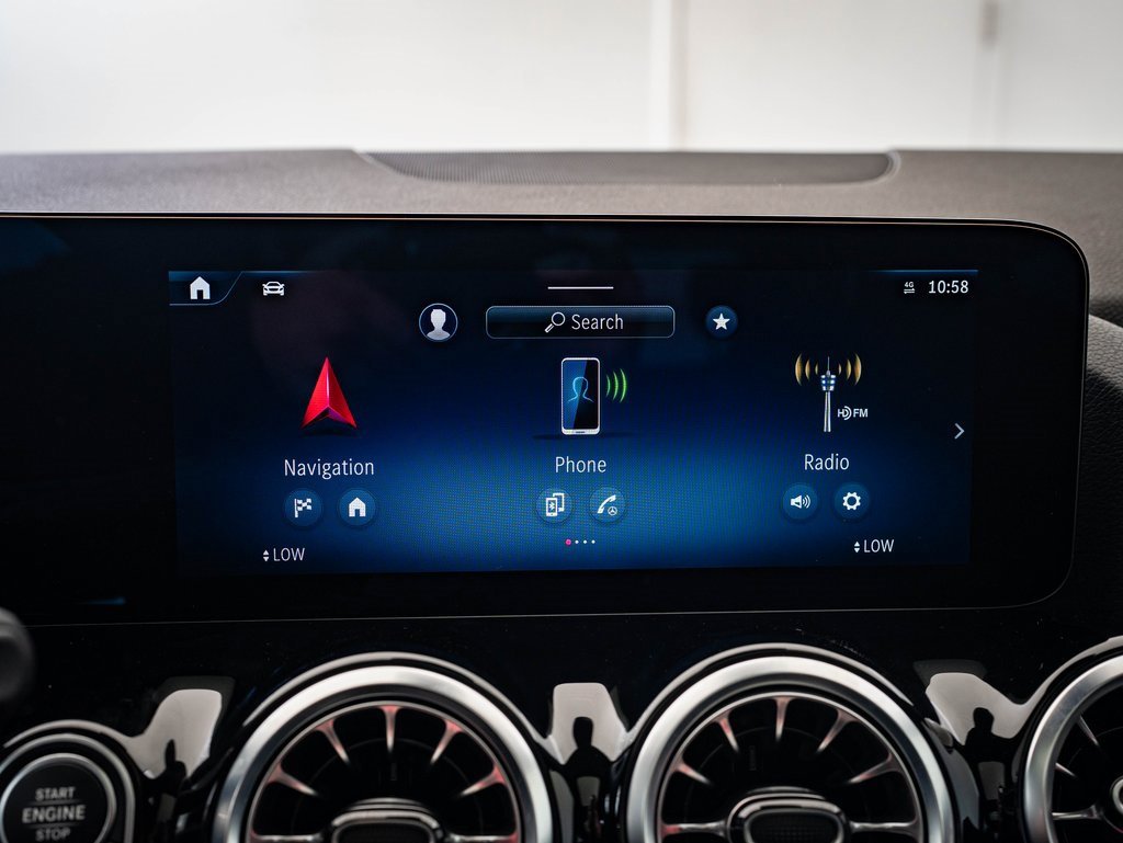 Certified 2025 Mercedes-Benz GLA 250 4MATIC image 30