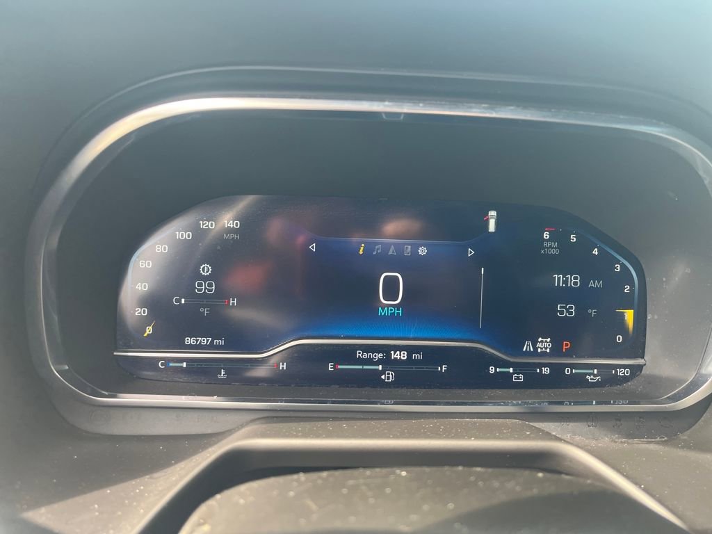 Used 2023 Chevrolet Suburban Premier image 9