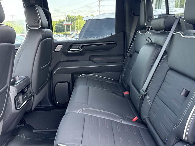 New 2026 GMC Sierra 1500 AT4X w/ LPO, Black Badging Package AWD/4WD image 6