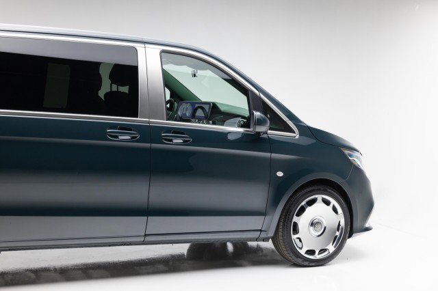 Used 2022 Mercedes-Benz Metris Passenger image 33