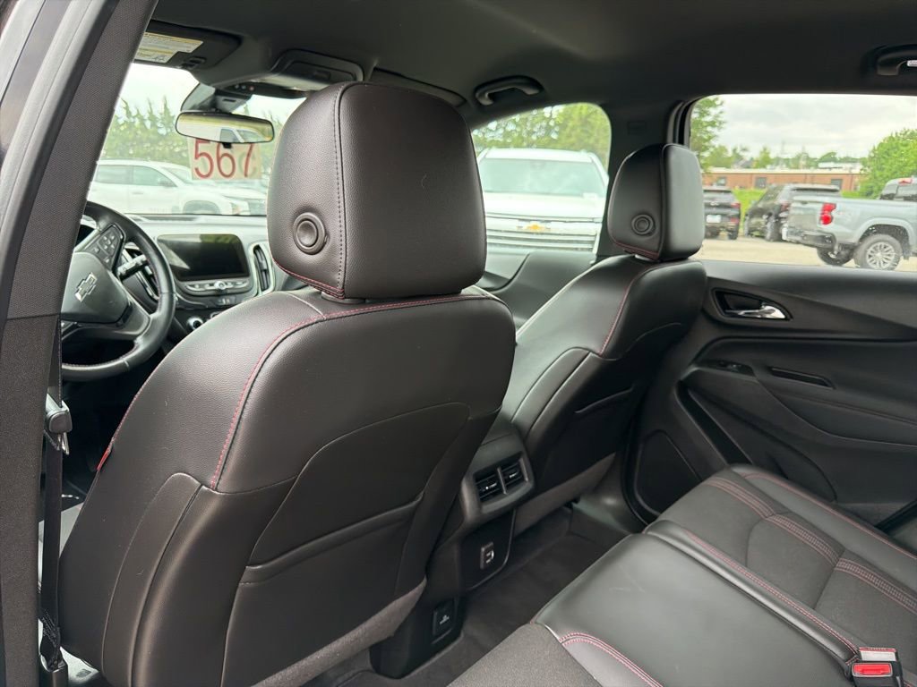 Certified 2022 Chevrolet Equinox RS w/ Infotainment Package FWD image 7