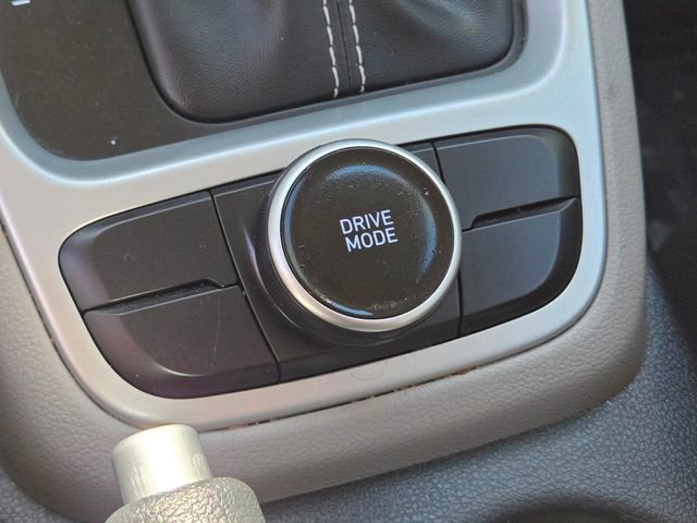 Used 2025 Hyundai Venue SEL FWD image 35