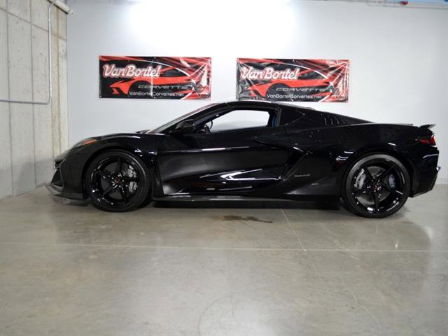 New 2025 Chevrolet Corvette E-Ray w/ ZER Performance Package image 26