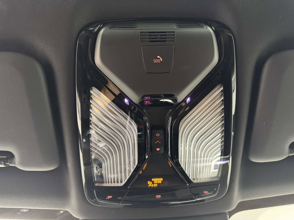 Used 2025 BMW X5 xDrive50e image 25