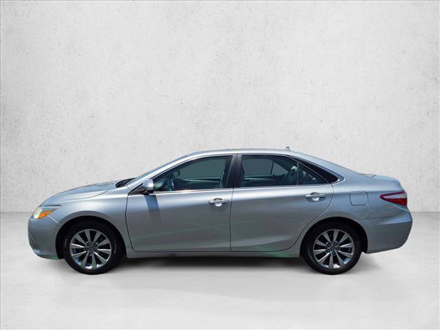 Certified 2017 Toyota Camry XLE FWD image 9