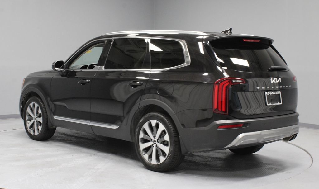 Used 2022 Kia Telluride EX w/ EX Premium Package FWD image 9