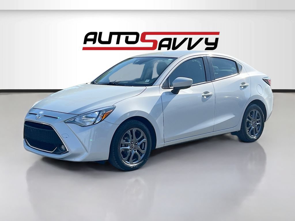 Used 2019 Toyota Yaris LE FWD image 3