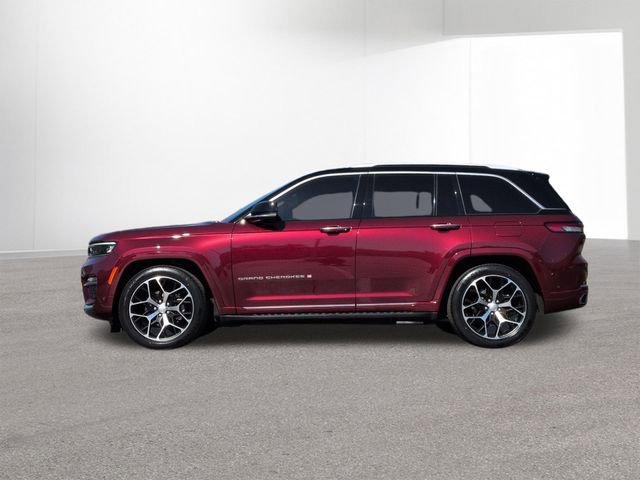 Used 2022 Jeep Grand Cherokee Summit AWD/4WD image 10