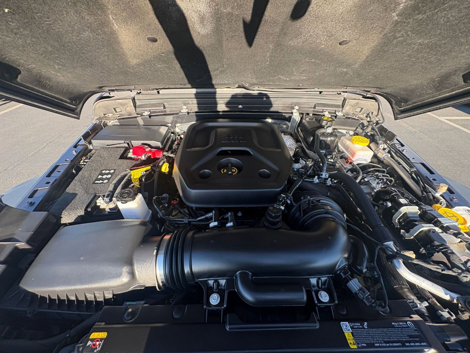 Used 2025 Jeep Wrangler Sport S AWD/4WD image 31