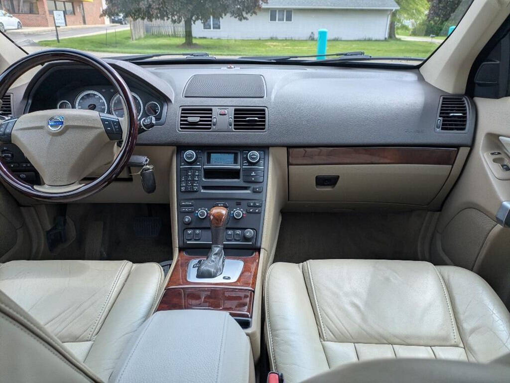 Used 2014 Volvo XC90 3.2 w/ Climate Package AWD/4WD image 11