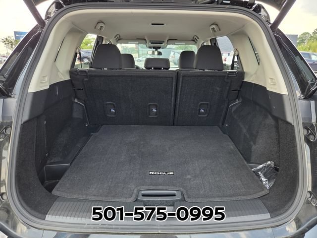 Used 2026 Nissan Rogue SV FWD image 15