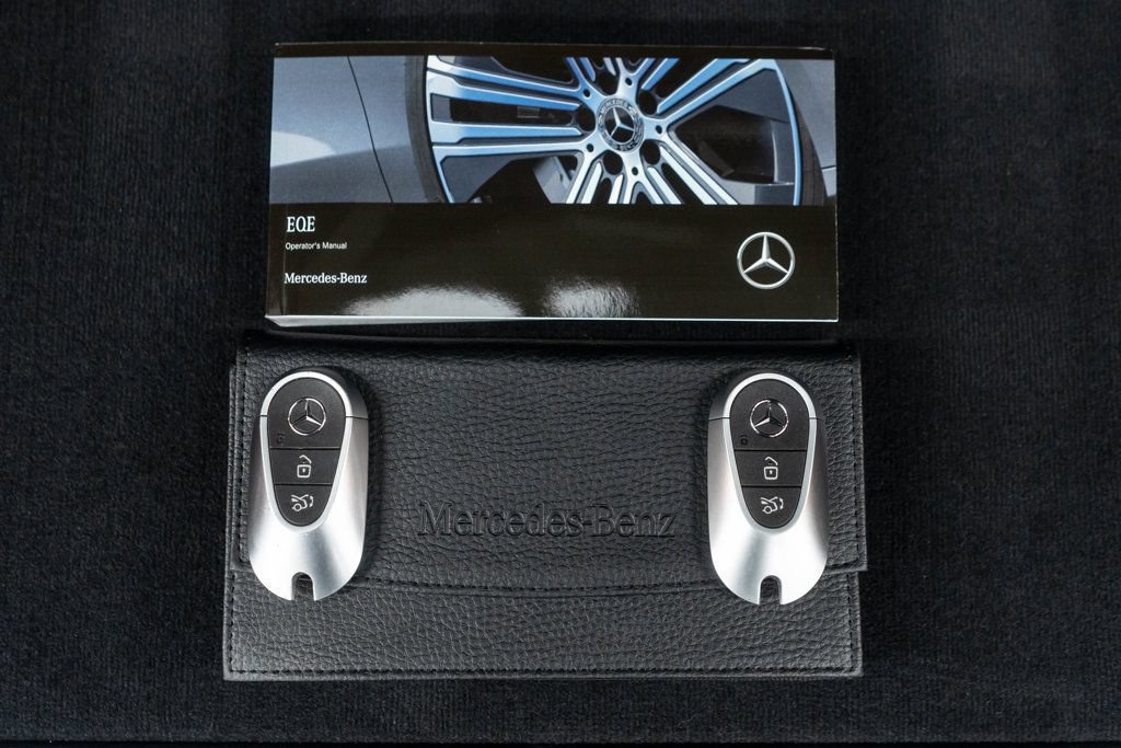 Used 2023 Mercedes-Benz EQE 350+ 4MATIC SUV w/ AMG Line Exterior Package image 52