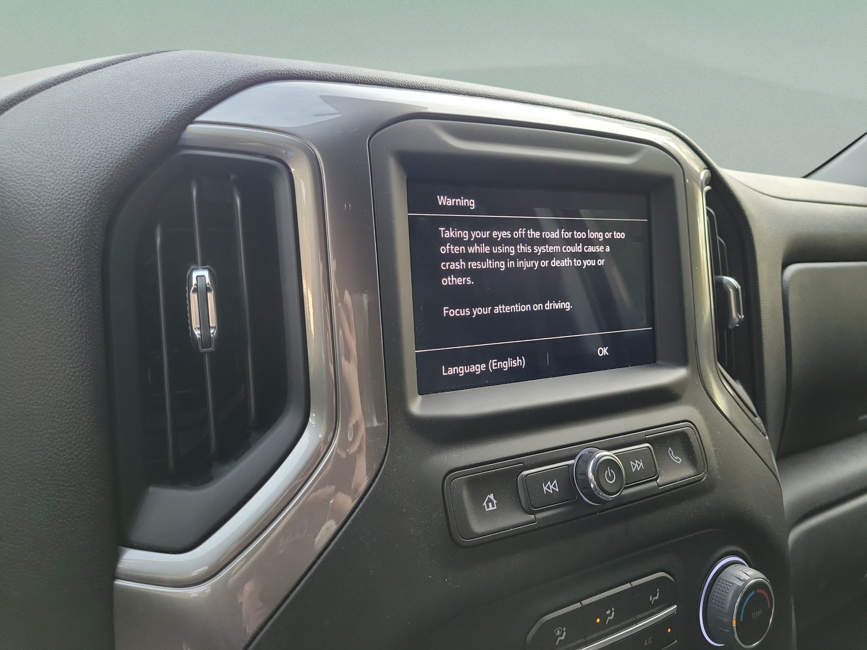 Used 2024 Chevrolet Silverado 1500 Custom w/ Turbomax Blackout Package RWD image 17