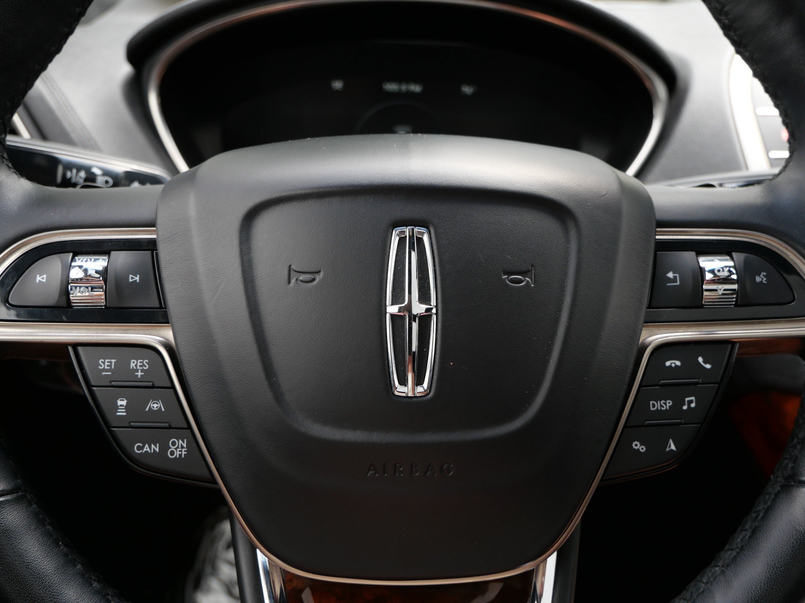 Used 2019 Lincoln Nautilus Reserve AWD/4WD image 25