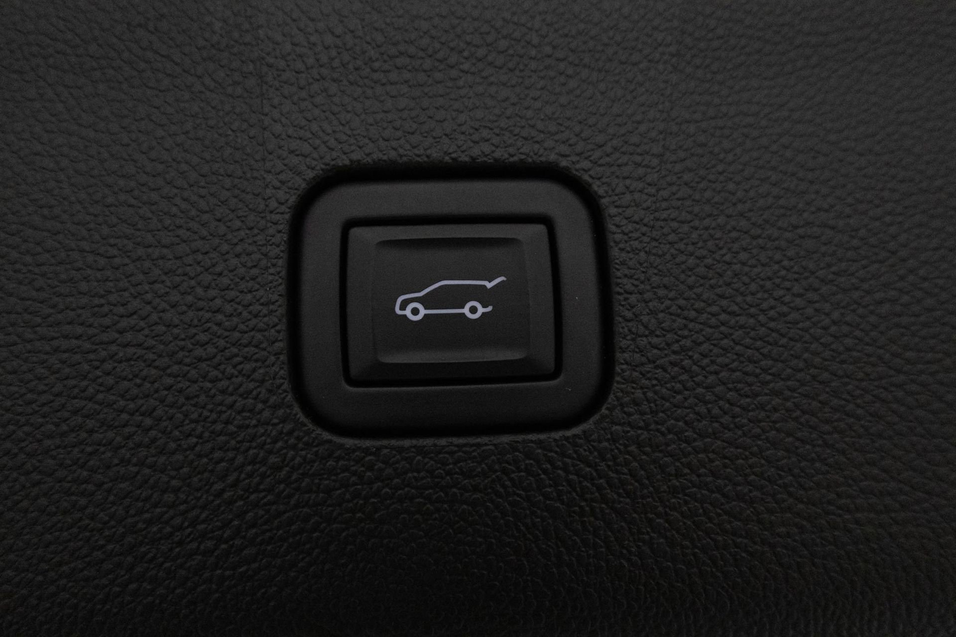 Certified 2023 Buick Enclave Essence w/ Experience Buick Package image 38