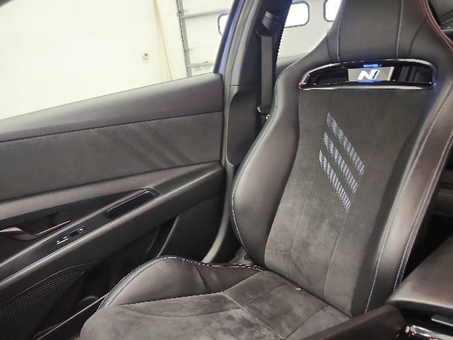 Used 2023 Hyundai Elantra N FWD image 17
