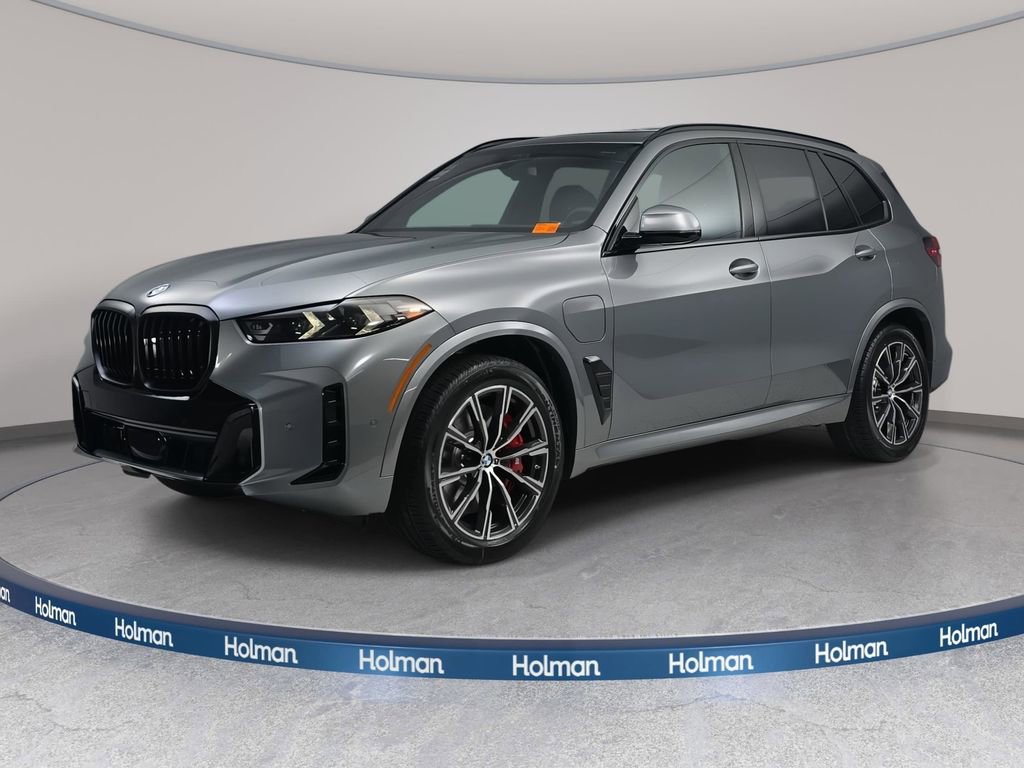 New 2026 BMW X5 xDrive50e w/ M Sport Package image 1