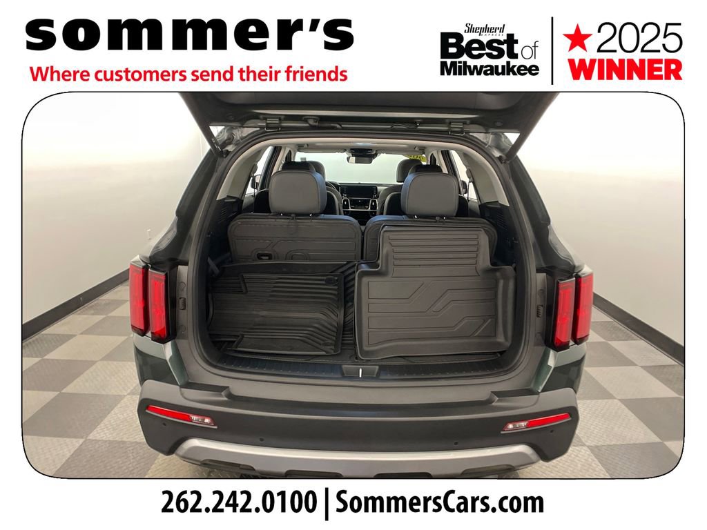 Used 2023 Kia Sorento SX Prestige image 21