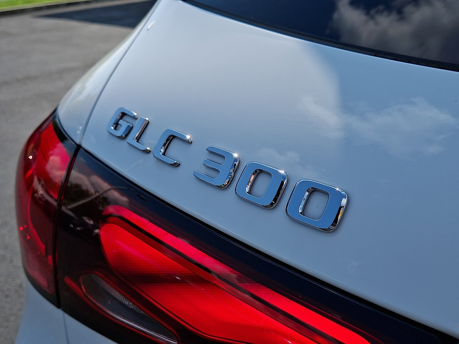 Certified 2026 Mercedes-Benz GLC 300 4MATIC image 29