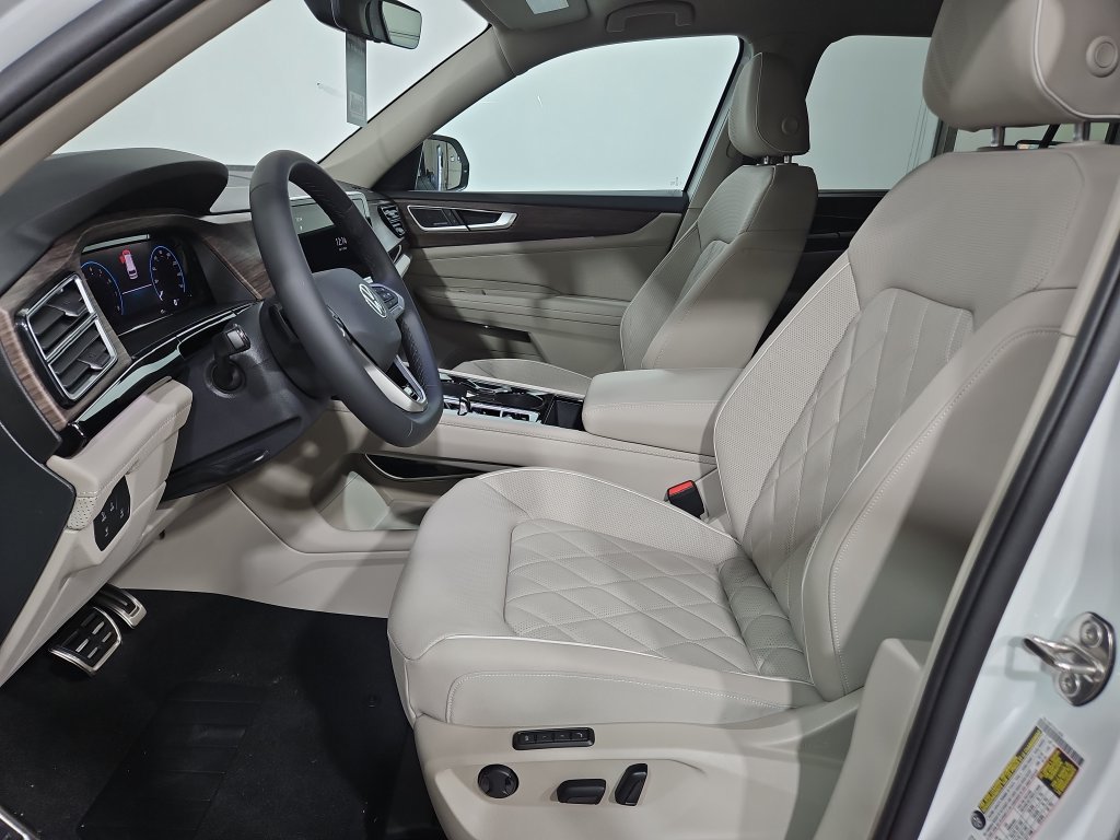 New 2026 Volkswagen Atlas SEL Premium R-Line AWD/4WD image 9