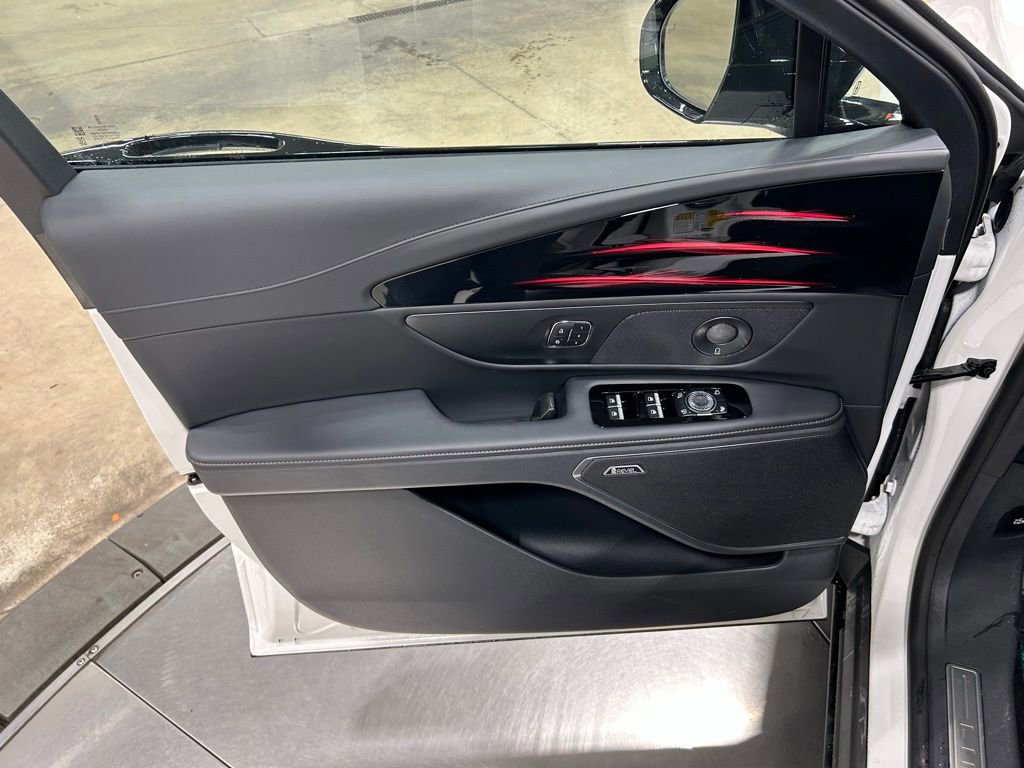 New 2026 Lincoln Nautilus Reserve w/ Jet Appearance Package image 12