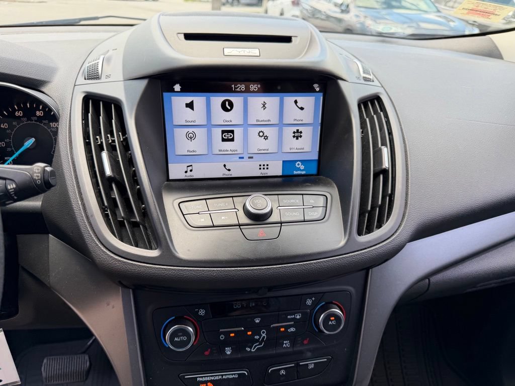 Used 2017 Ford Escape SE w/ Equipment Group 201A AWD/4WD image 24