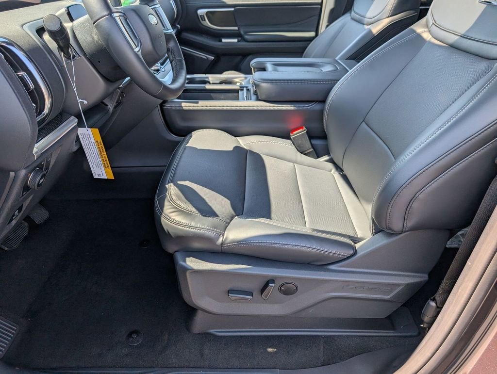 New 2026 Ford Expedition Max Platinum image 26