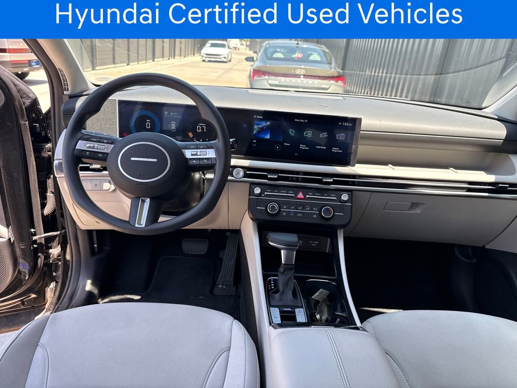 Certified 2025 Hyundai Tucson SE FWD image 14