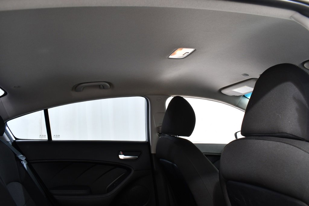 Used 2018 Kia Forte LX w/ LX Rear Camera Package image 18