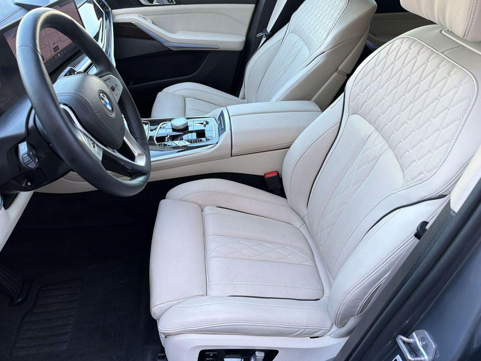 Used 2025 BMW X7 xDrive40i w/ Executive Package AWD/4WD image 5