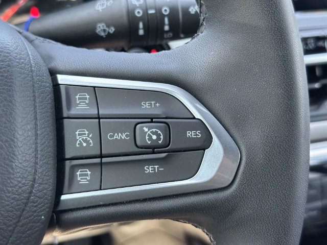 Certified 2023 Jeep Compass Limited AWD/4WD image 28